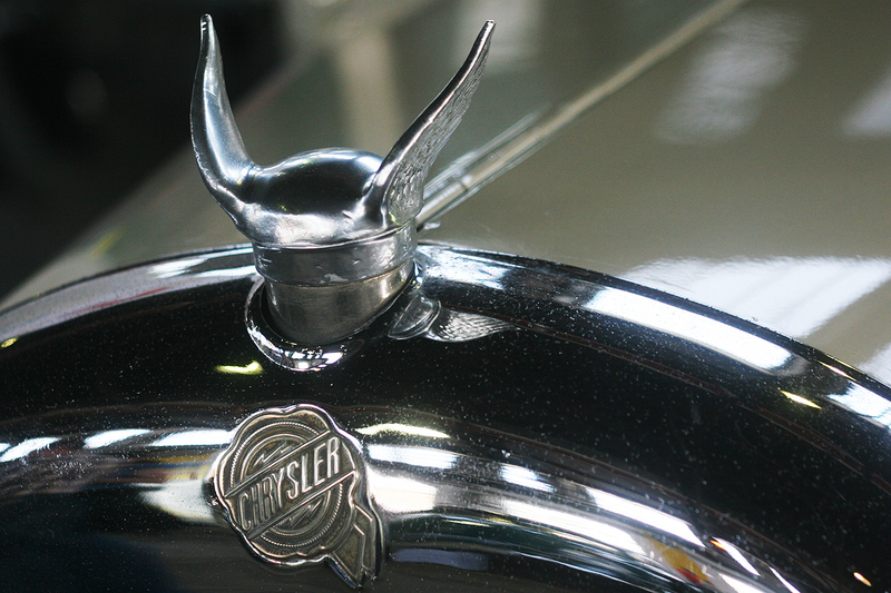 Illustration for article titled 17 Gorgeous Hood Ornaments That Defined These Classic Cars